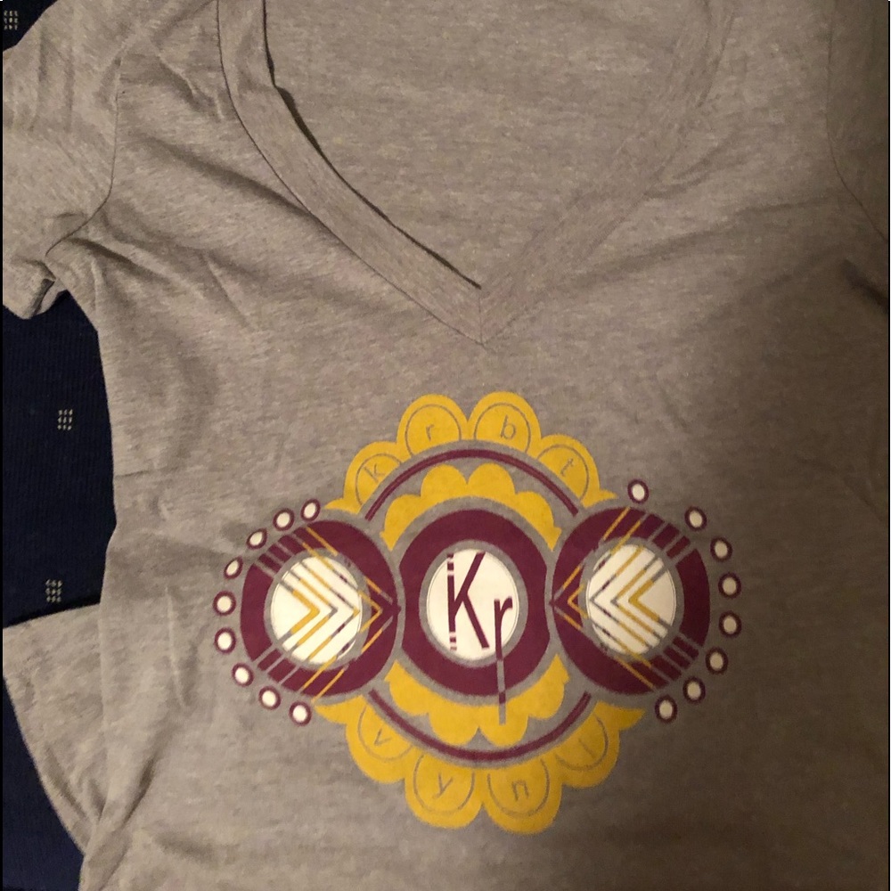 Kidrobot size small t shirt